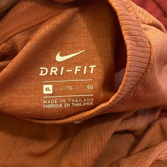 Nike twisted crop top is canyon rust - Picture 3 of 4